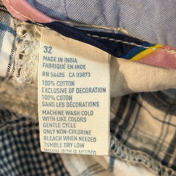 American Eagle Outfitters Men’s 32 Patchwork  9” Inseam Distressed Shorts - Picture 6 of 8